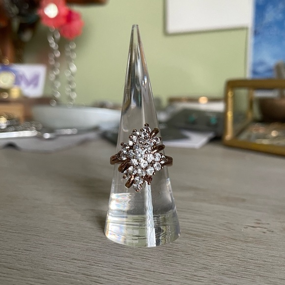 • Vintage Bouquet Ring • - Picture 8 of 16